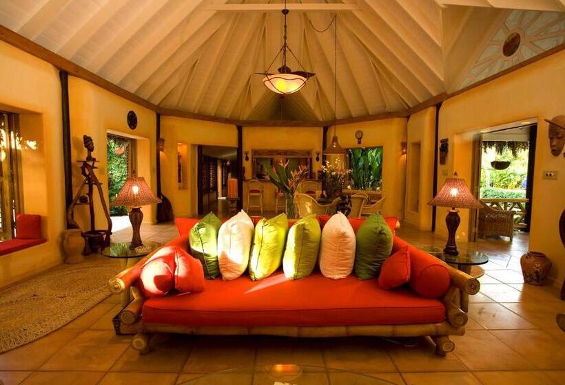 渡假胜地  The Caves