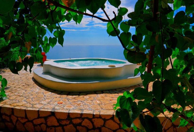 渡假胜地  The Caves