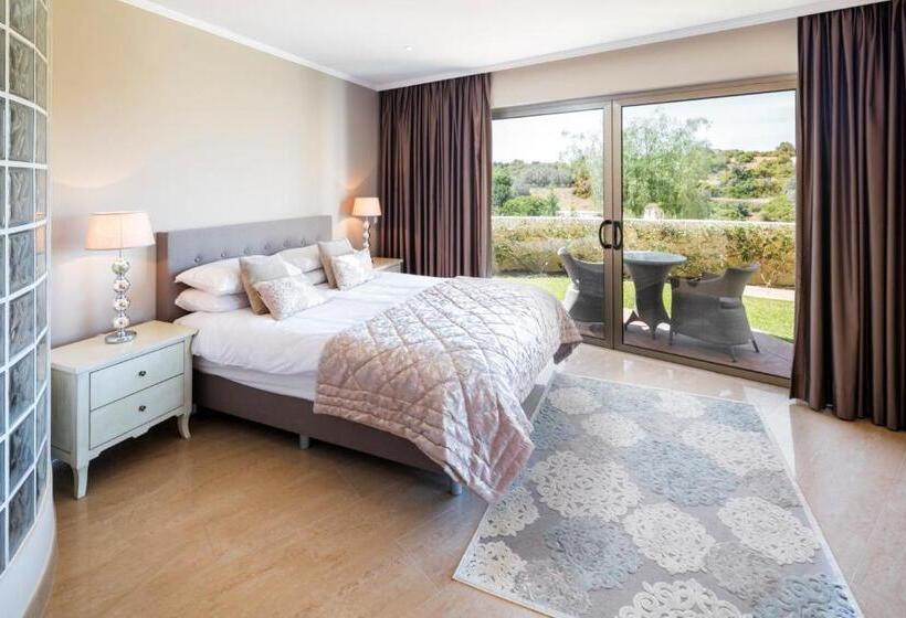 リゾートホテル Vila Castelo Parque