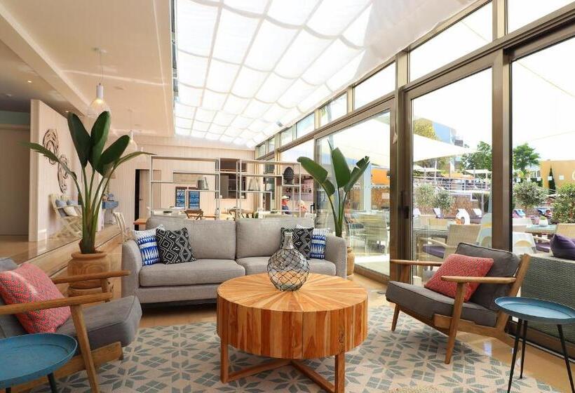 リゾートホテル Vila Castelo Parque