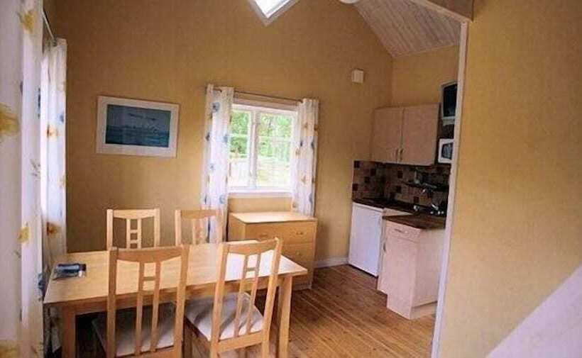 فندق صغير Pensionat Lövängen