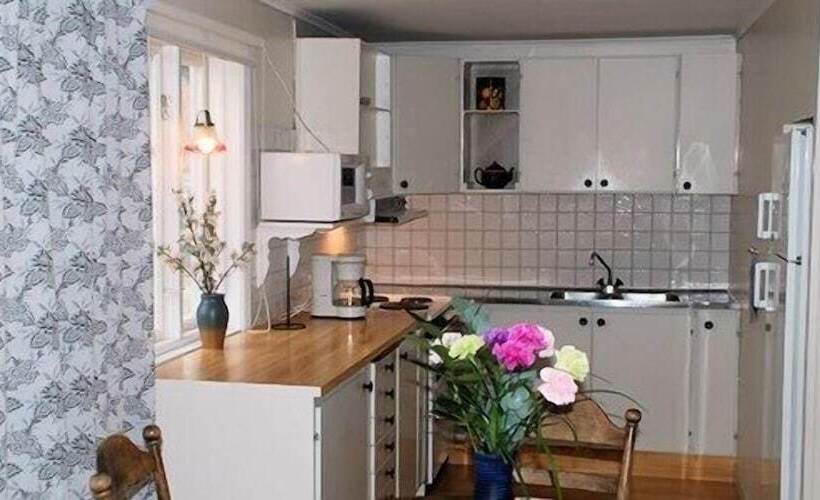 فندق صغير Pensionat Lövängen