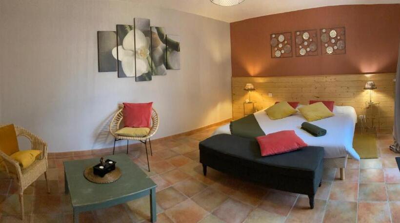 민박 Le Chai De La Rose Spa Et Séances Bien être