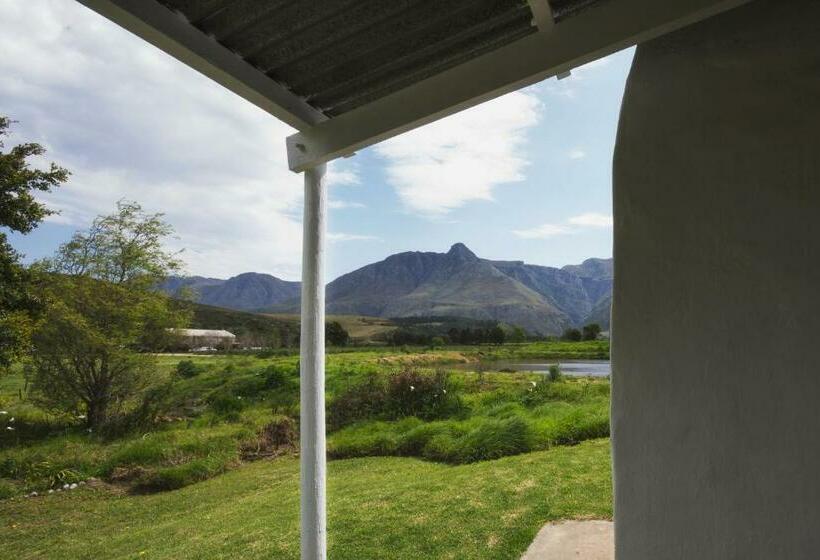 هتل Hermitage Huisies