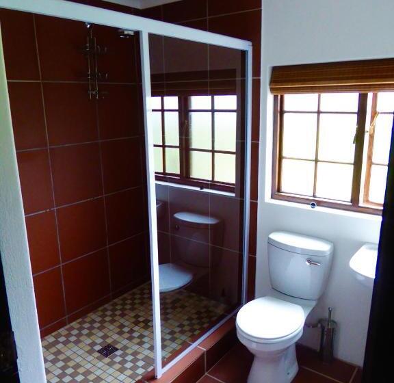 هتل Hermitage Huisies