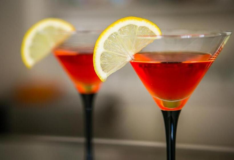 Отель La Caravella