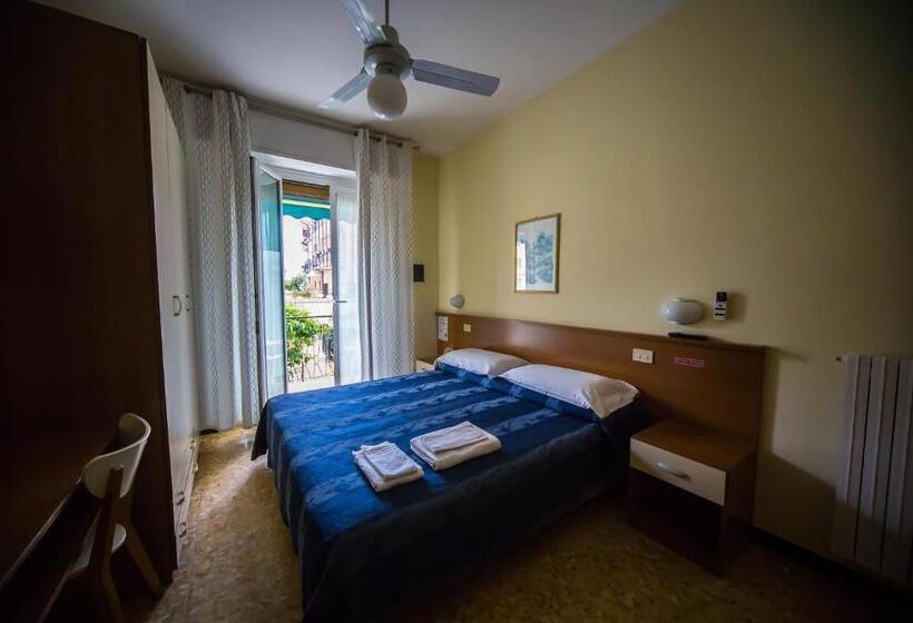 Отель La Caravella