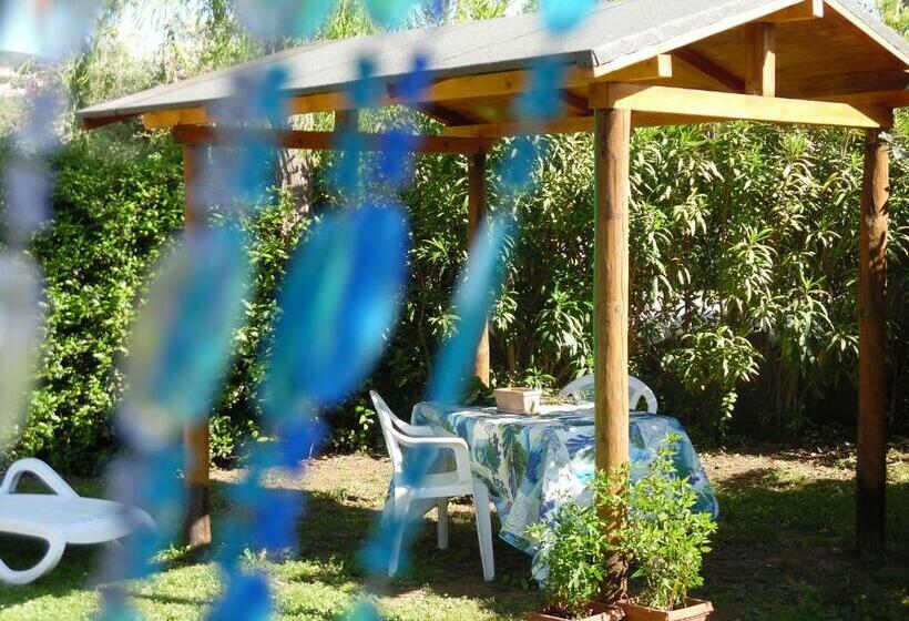 בית מלון כפרי La Casa Rosa