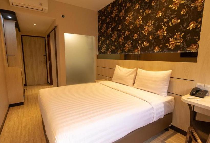 호텔 Mine Home Kebon Kawung