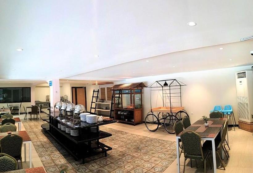 호텔 Mine Home Kebon Kawung