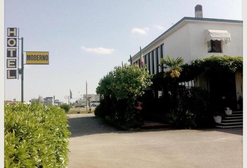 בית מלון כפרי Moderno