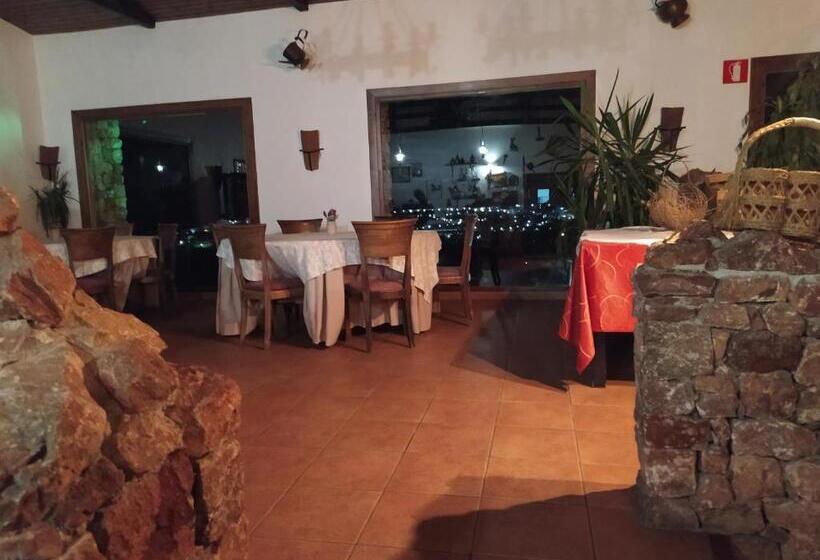 בית מלון כפרי La Marmita De Ahlam