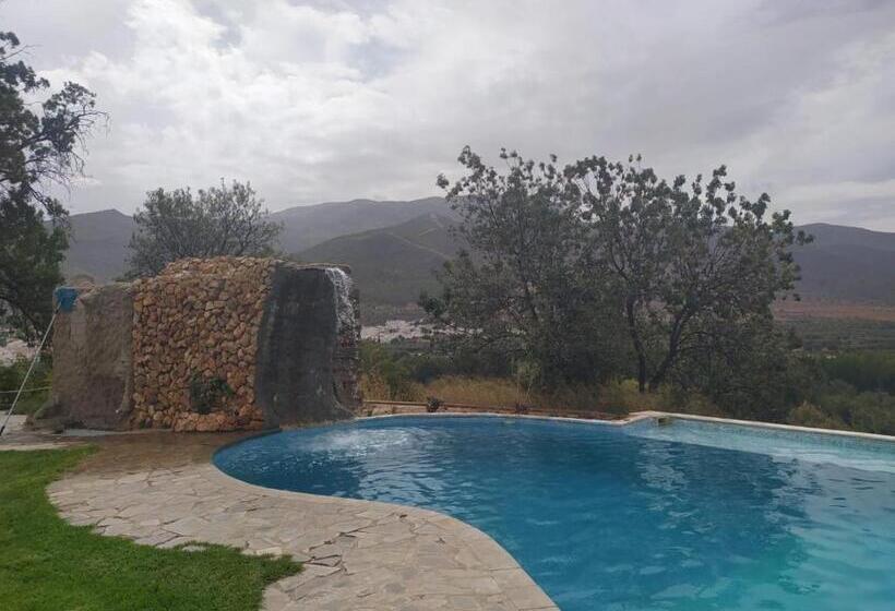 בית מלון כפרי La Marmita De Ahlam