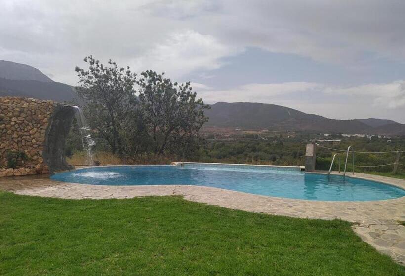 בית מלון כפרי La Marmita De Ahlam