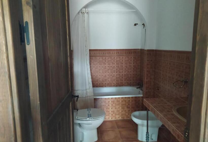 בית מלון כפרי La Marmita De Ahlam