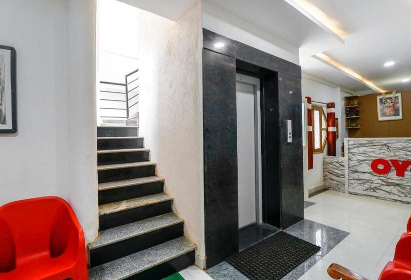 호텔 Spot On 63028 Mukunda Nilaya