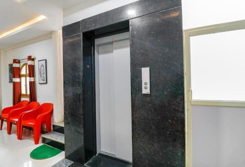 호텔 Spot On 63028 Mukunda Nilaya