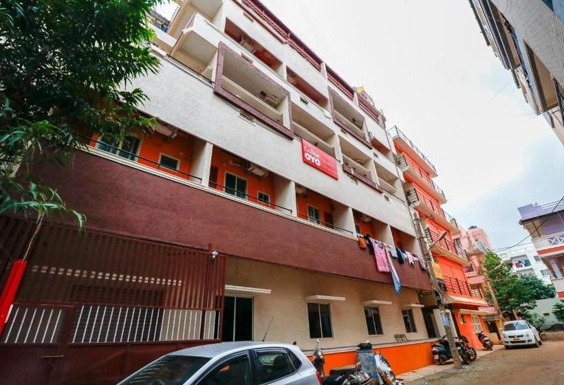 호텔 Spot On 63028 Mukunda Nilaya