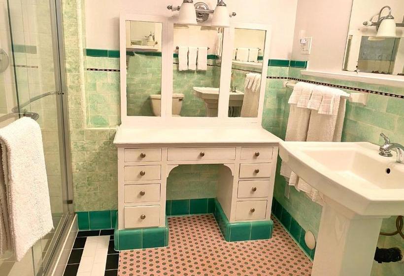 فندق The Edgewater