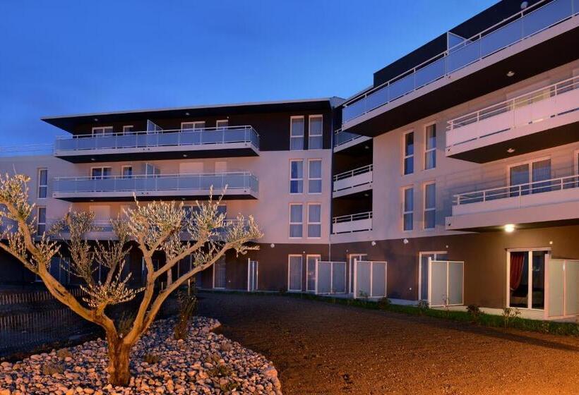 Domitys Les Tours D Or