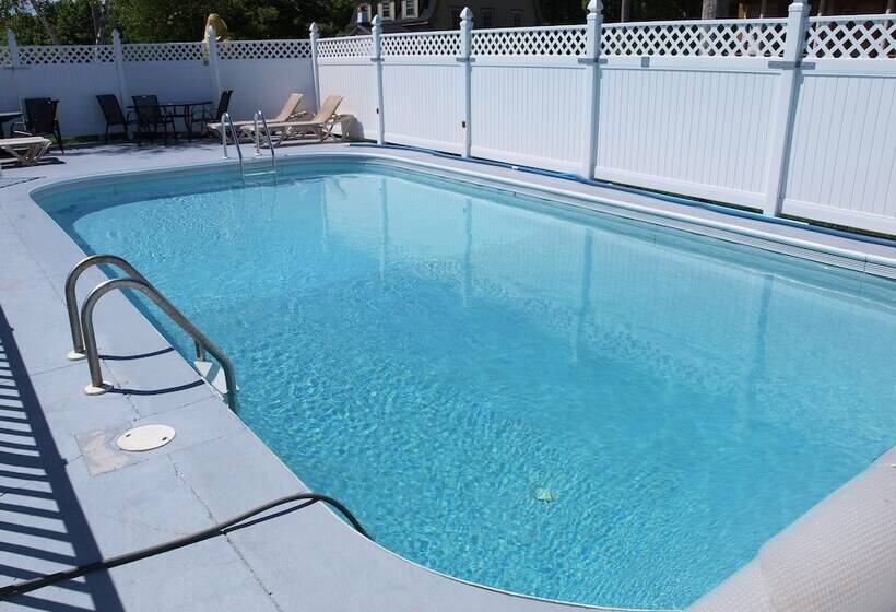 Mackenzie Motel & Cottages