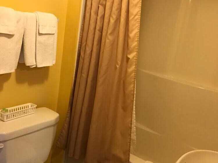 Mackenzie Motel & Cottages