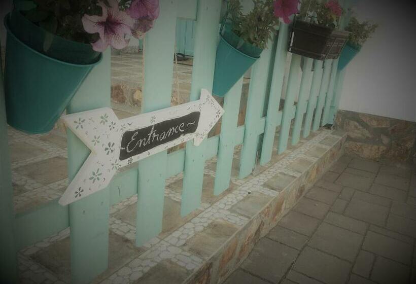 ペンション Frăgăria