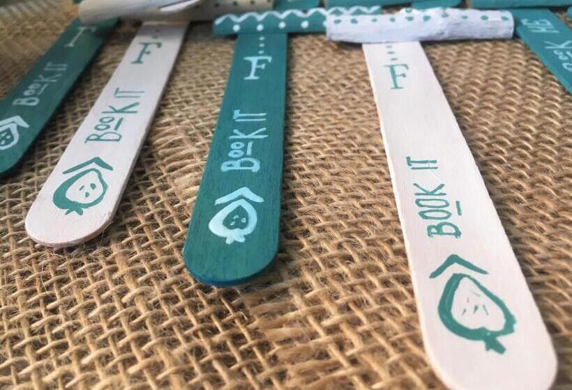 ペンション Frăgăria