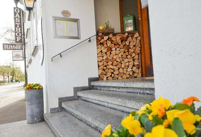 بنسيون Gasthof Zum Ritter   A Cozy Historical Landmark