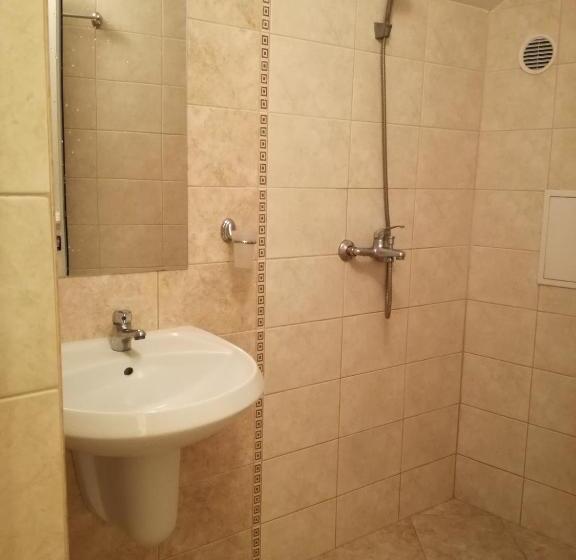 פנסיון Guest House Radiana