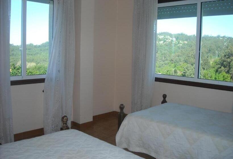 پانسیون Hospedaje O Canizo