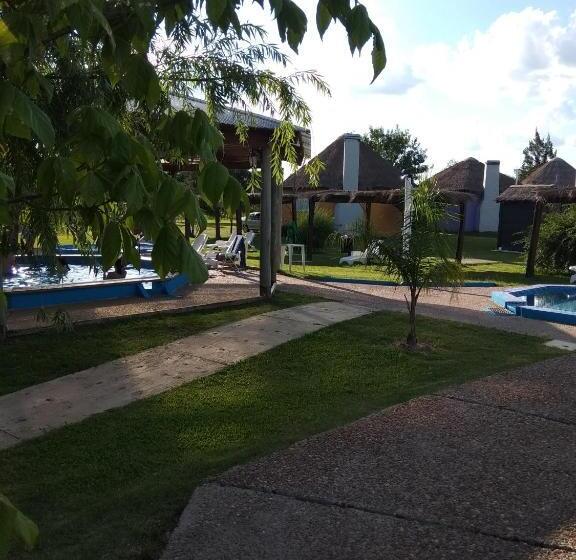 استراحتگاه Termas Sol Y Luna