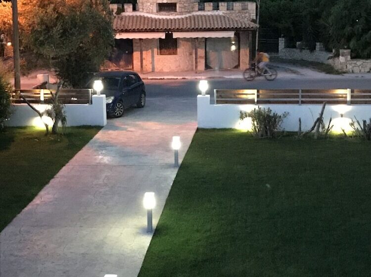 هتل Vicky's Garden