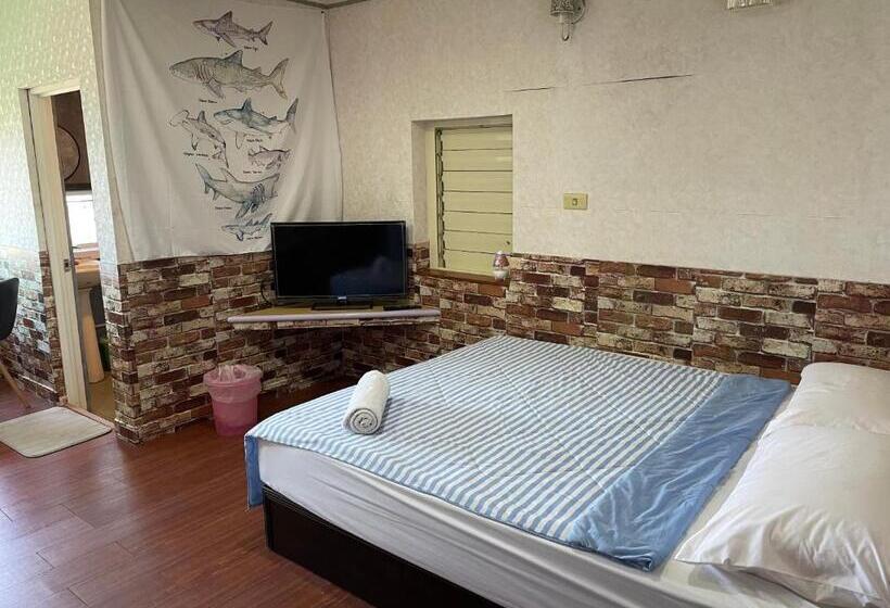 تختخواب و صبحانه 海人生海景民宿cest La Vie