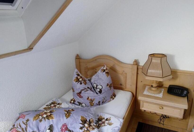 호스텔 Landhotel Eichenkrug