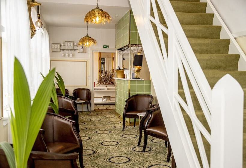 تختخواب و صبحانه Godstedlund