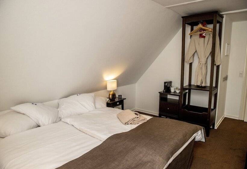 تختخواب و صبحانه Godstedlund