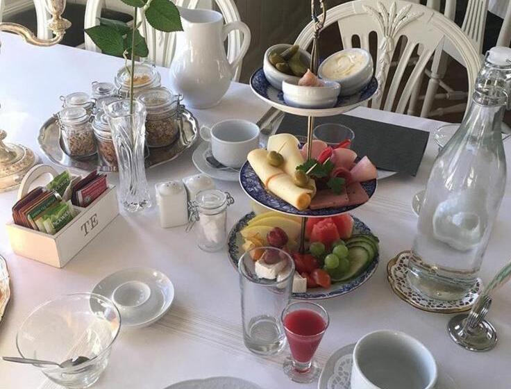 צימר Wedevågs Herrgård