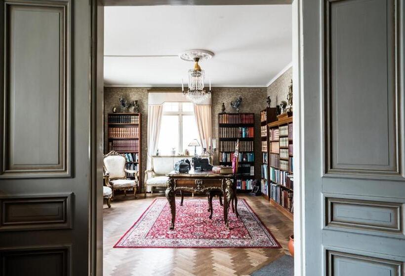 مبيت وإفطار Wedevågs Herrgård