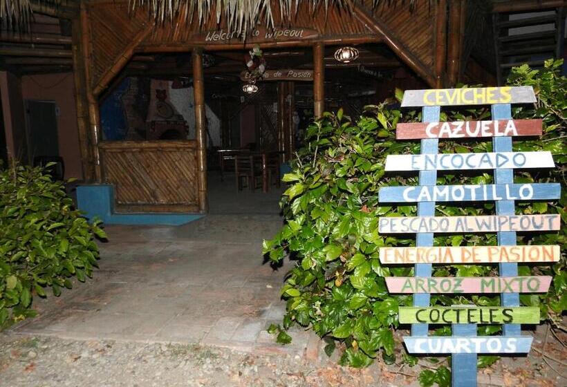 Bed and Breakfast Wipeout Cabaña Restaurant