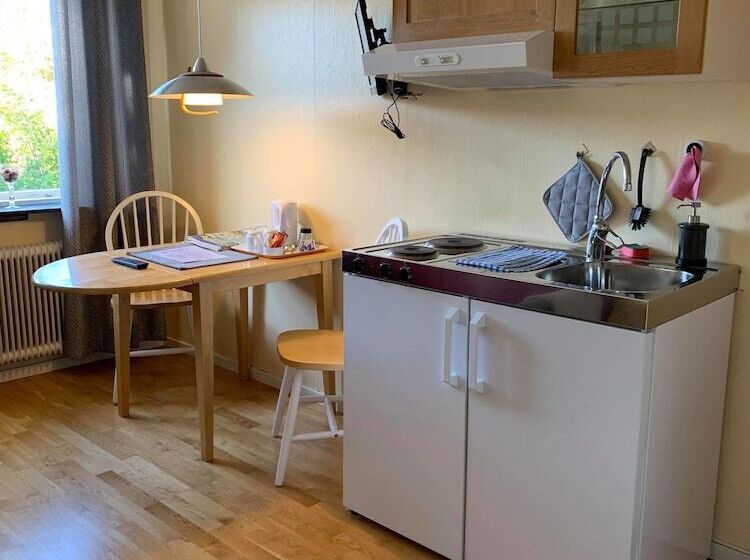 Brålanda Hotell Och Vandrarhem