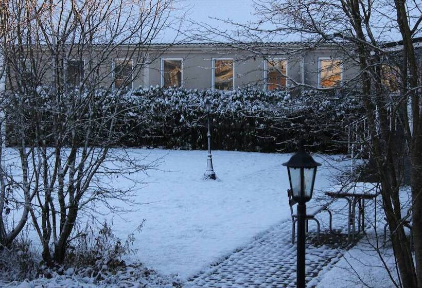 Brålanda Hotell Och Vandrarhem