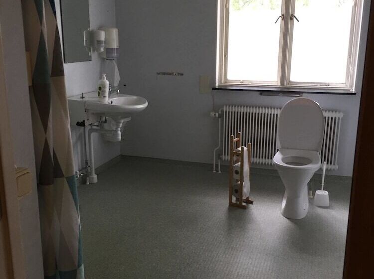 Brålanda Hotell Och Vandrarhem