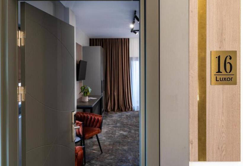 Отель Luxor