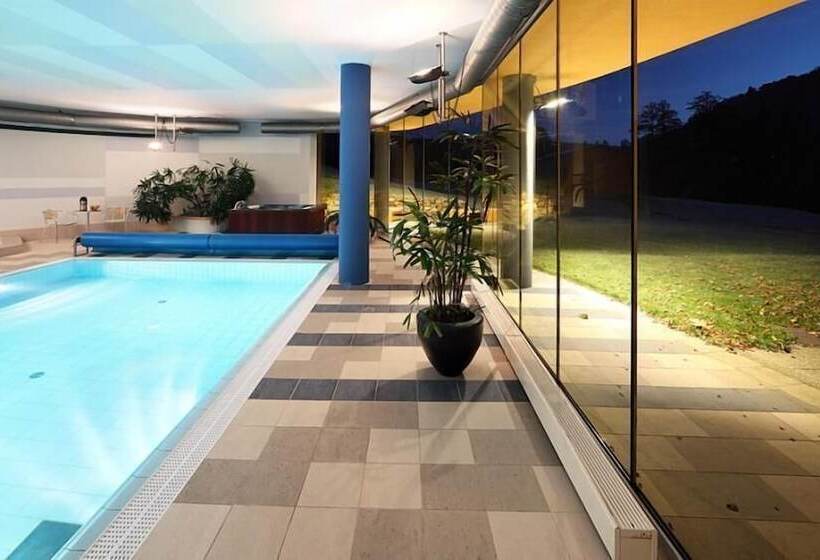 בית מלון כפרי Ostrov