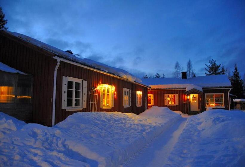 Nya Skogsgården Hostel