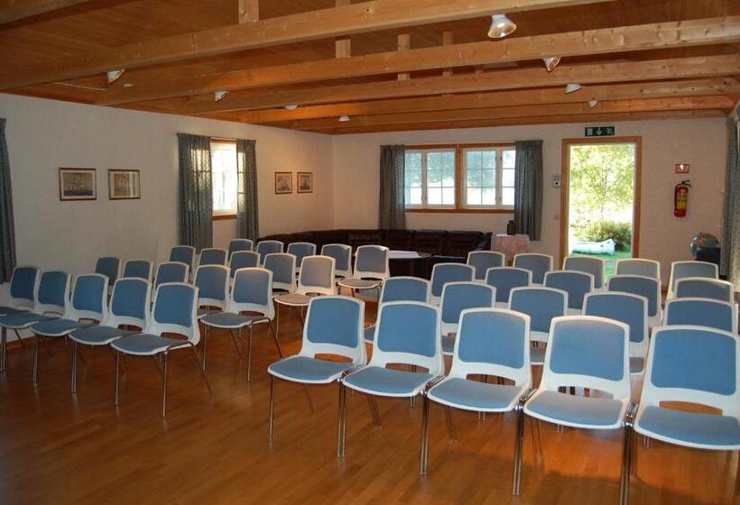 بنسيون Kanalvillan