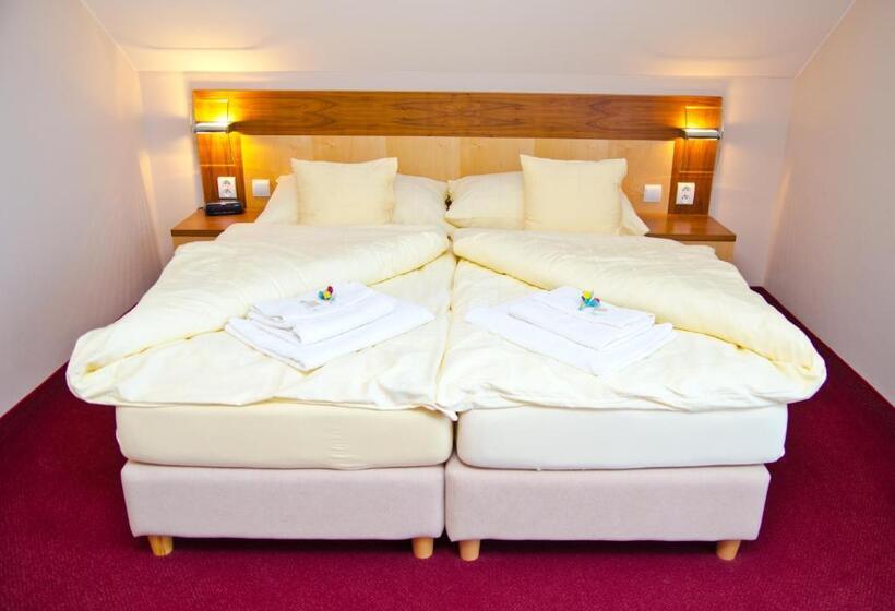 Пансион Penzión Kovox