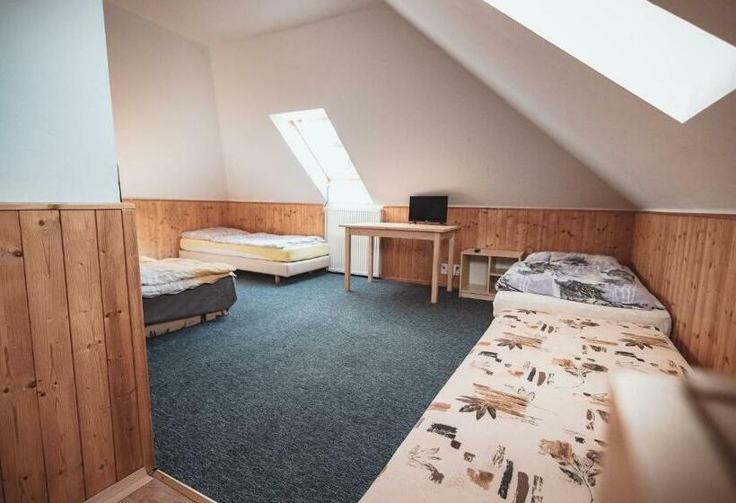 ペンション Penzion U Dračí Skaly