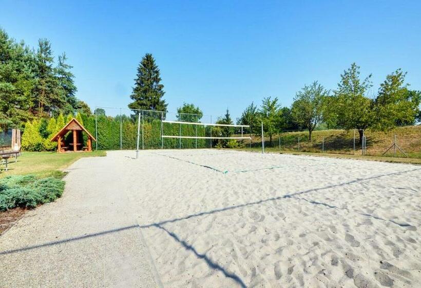 פנסיון Restaurace A Penzion Kamenec